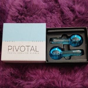 Blue Facial Cooling Globes